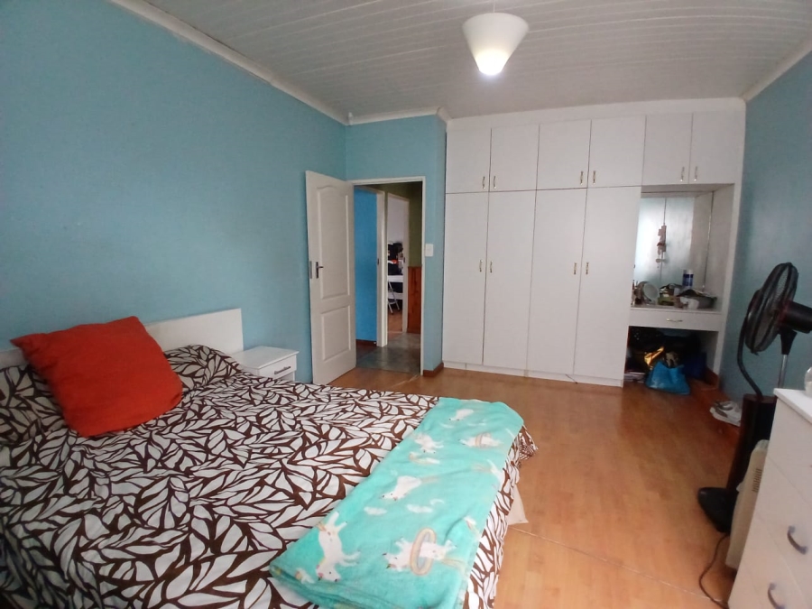 4 Bedroom Property for Sale in Devon Park Western Cape
